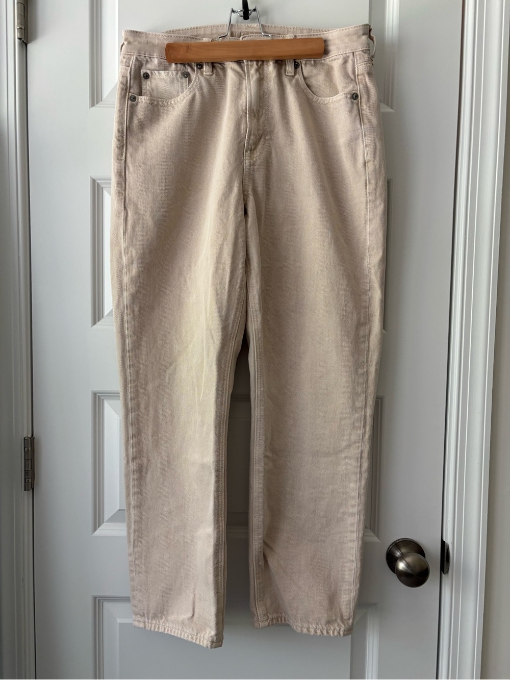 American Eagle Size 10 Mom Straight Jean Light Beige Cream Straight Leg